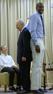 Meeting President Peres Photo Credit: Mark Neiman – Government Press Office