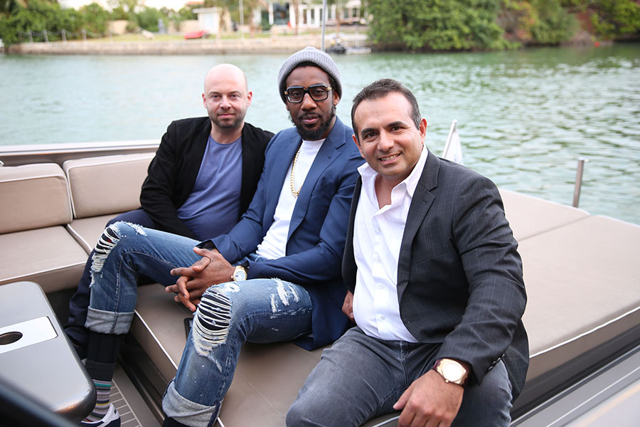 Pictured: Michael Klug, Amar’e Stoudemire, & Ophir Sternberg Photo Credit : Loamis, World Red Eye