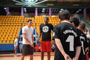 Amar'e Stoudemire host first basketball peace camp in Israel 