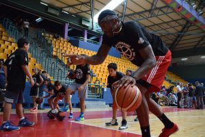 Amar'e Stoudemire host first basketball peace camp in Israel 